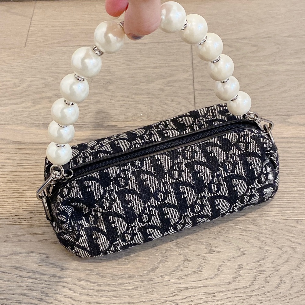 ⚡️FLASHSALE⚡️RARE Dior small baguette bag / pouch